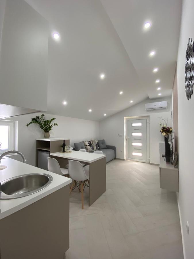Mavalux Apartments Tivat Exterior foto